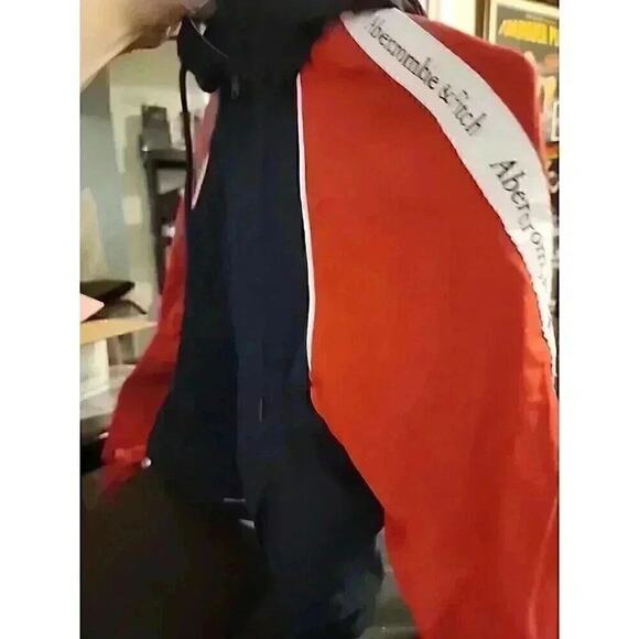 Abercrombie & Fitch Jacket Womens X-Small Full Zip Hooded Excellent CR3 - Picture 2 of 7